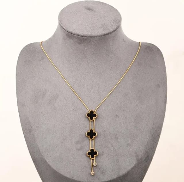 4-leaf clover necklace